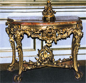 Mobiliario del Salón de Baile del Palacio Real de Aranjuez