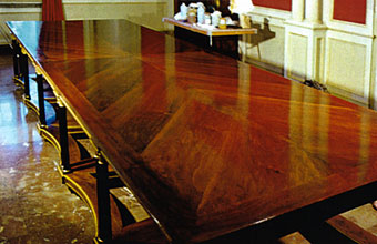 Mesa del Consejo de Ministros del Palacio de la Moncloa