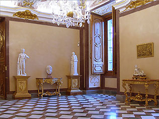Salas de la Galería de Estatuas del Palacio de La Granja