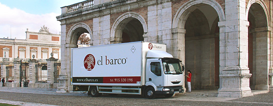 Caminhão preparado para o transporte de obras de arte - Empresa El Barco